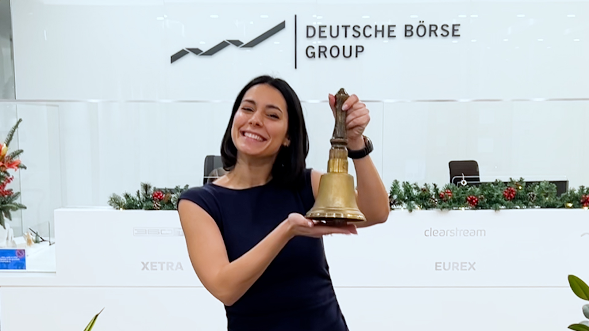 25 Jahre börsennotiert. Eine Glocke auf Reisen.